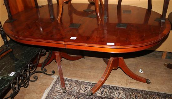 Yewwood oblong dining table with leaf(-)